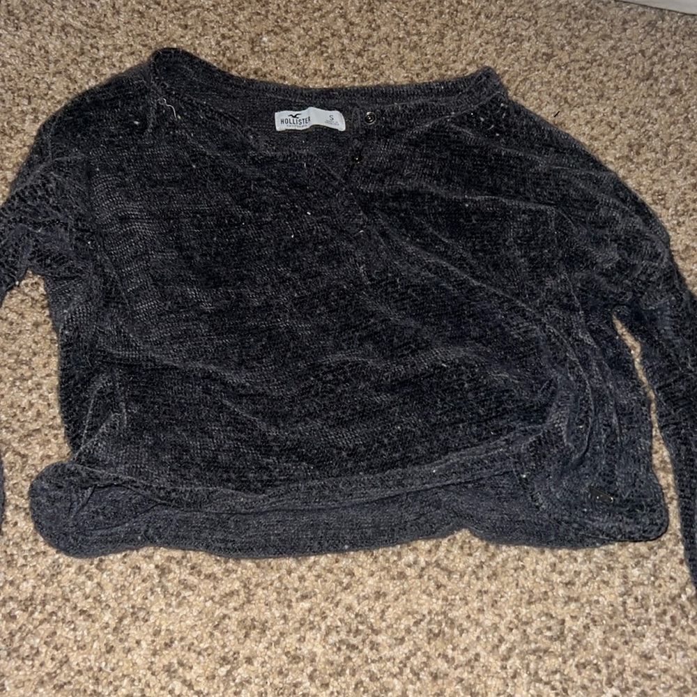 hollister cropped sweater
